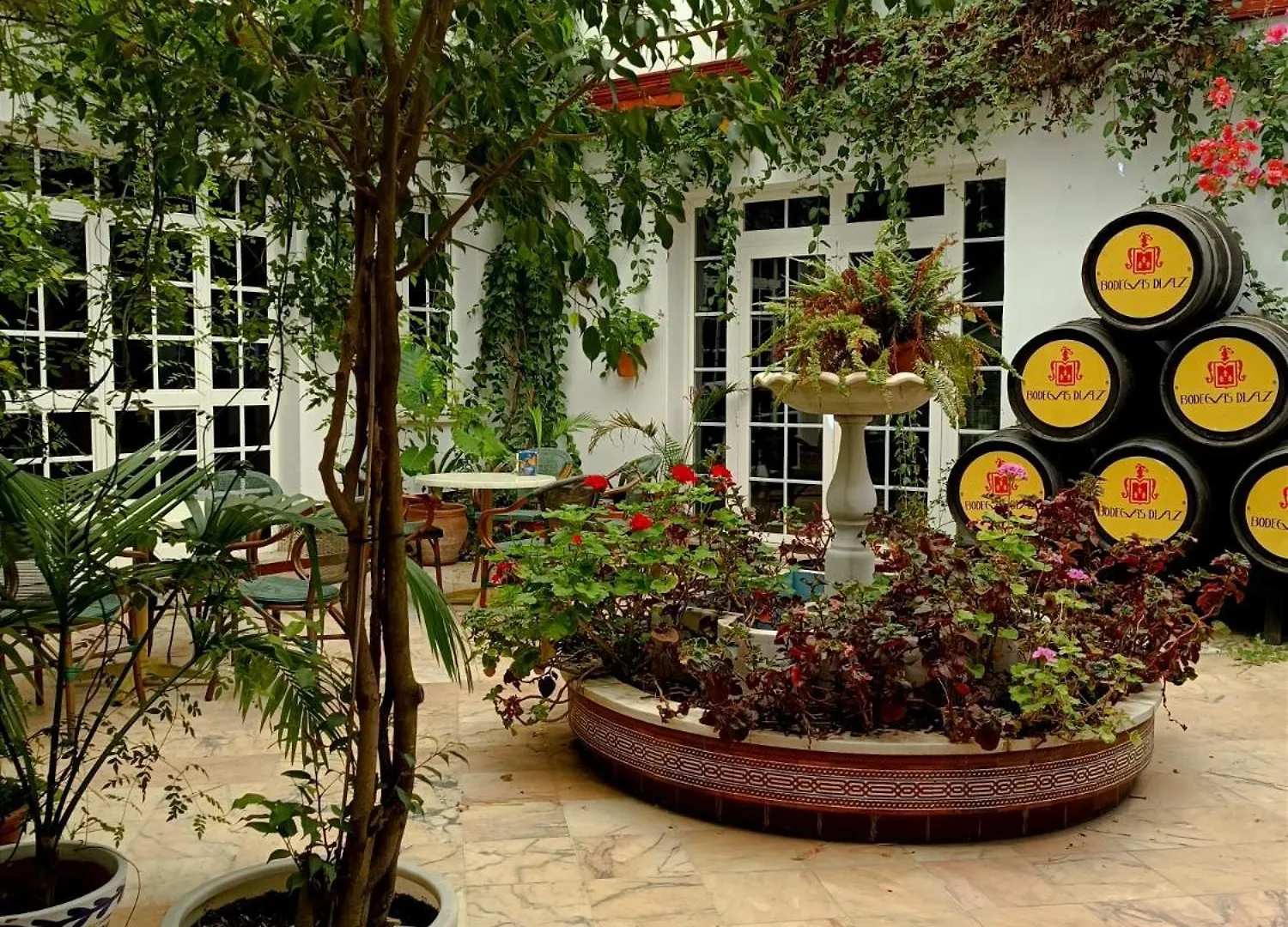 Hostal El Lirio ボジュジョス・パル・デル・コンダド 0*,  スペイン